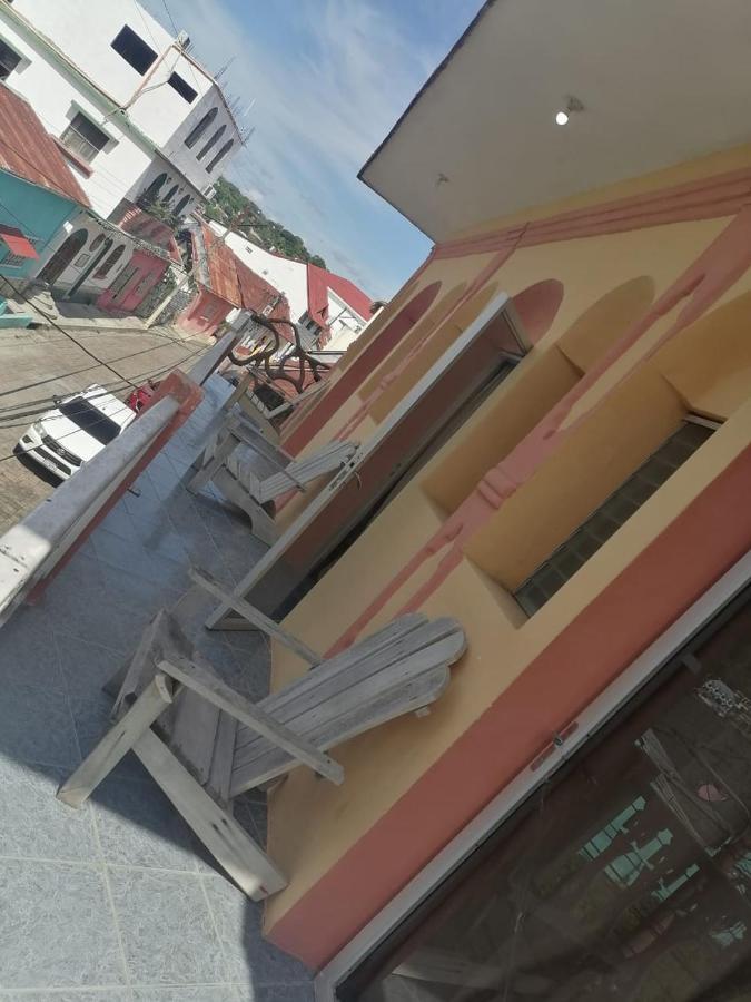 Hotel Aurora Flores Exterior photo